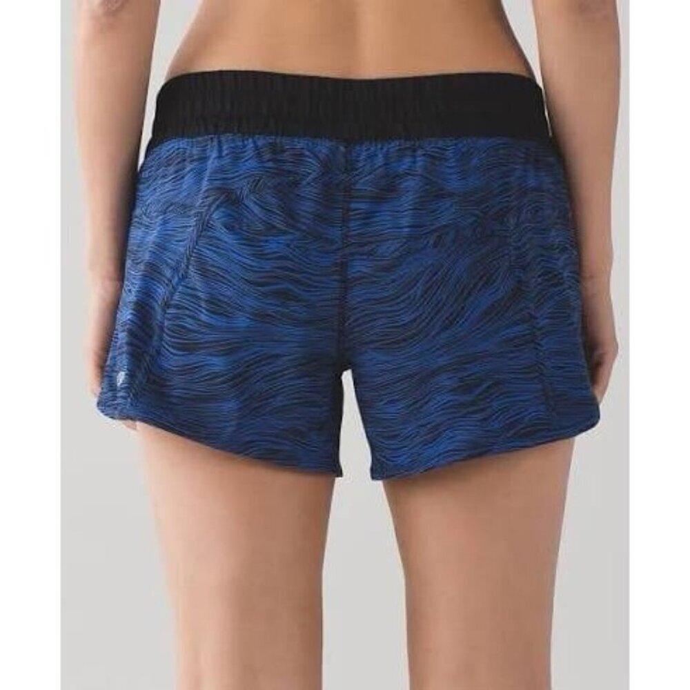 Lululemon Tracker Short IV Life Lines Cerulean Blue Black Lined Women’s Size 4